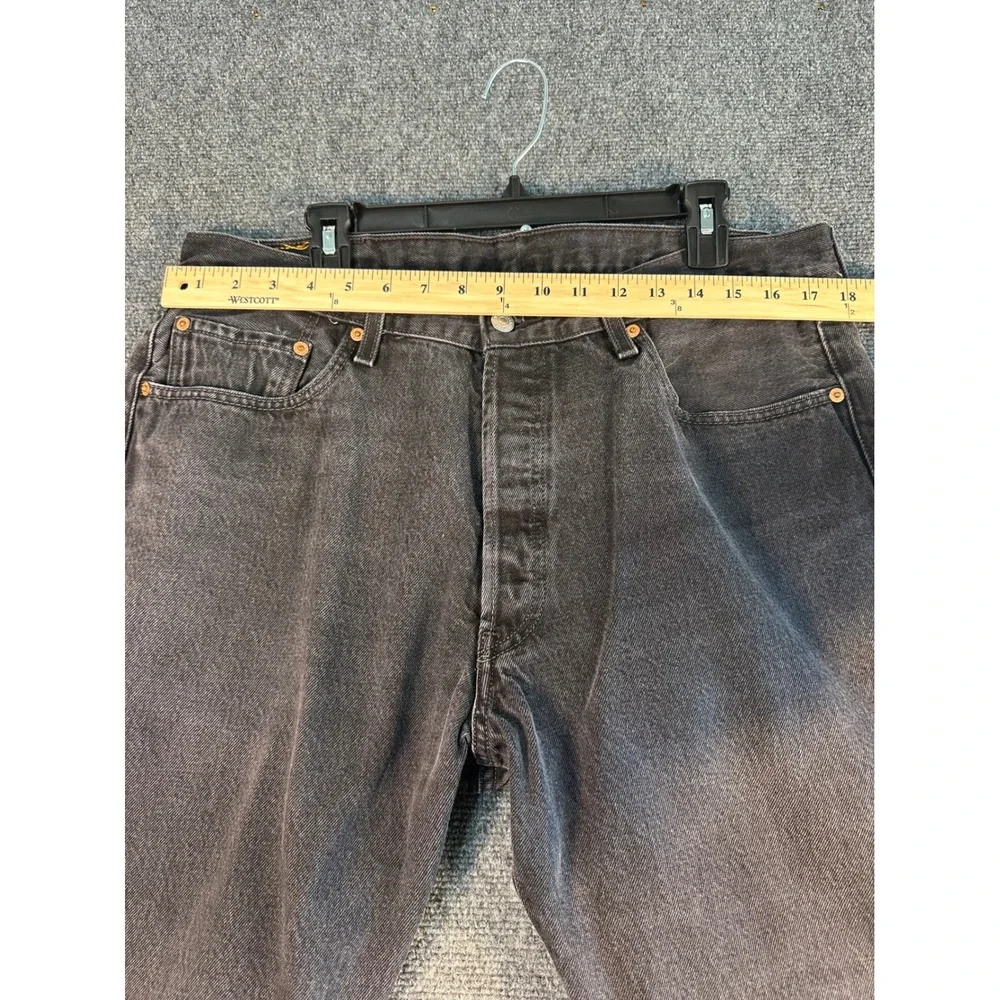 Levis 501 Original Fit Jeans Mens 38x32 Faded Black Straight Leg Button Fly